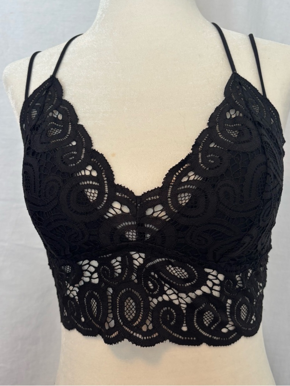 PINK Victoria’s Secret Coquette Black Lace Bralette Strappy Back Crop Top S/M